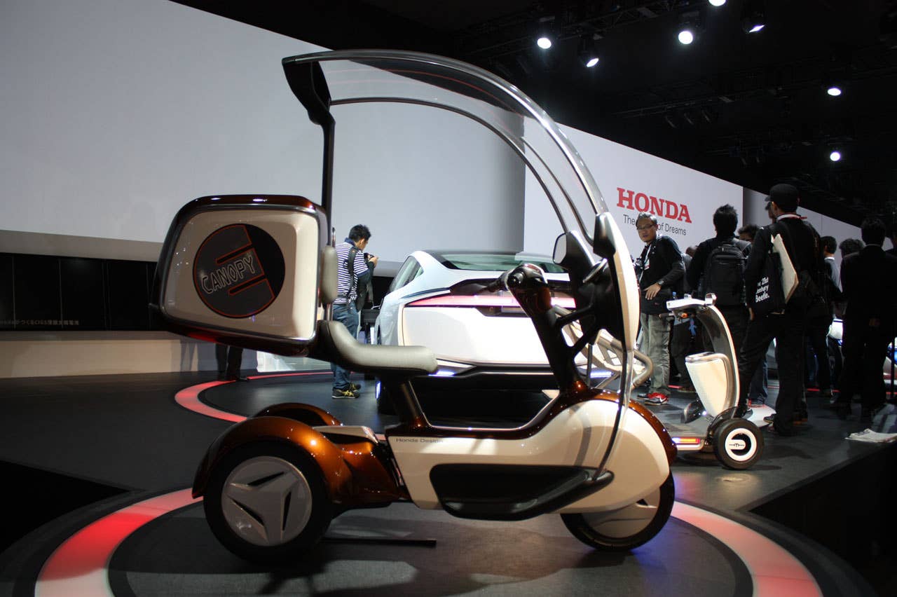 Honda E-Canopy Trike side