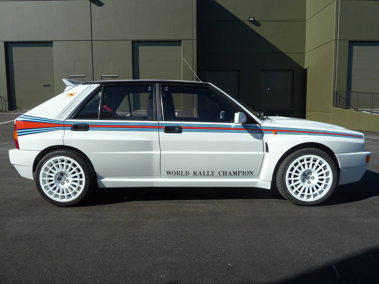 1992 Lancia Delta Integrale Martini 5 side