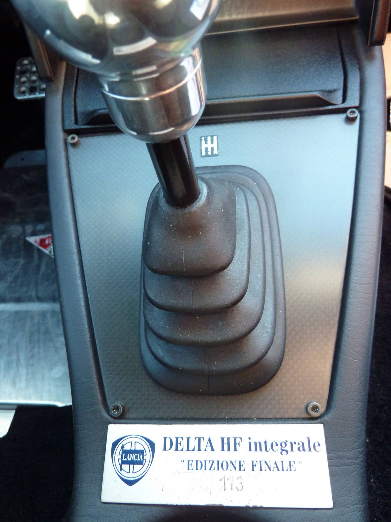 1994 Lancia Delta Integrale Edizione Finale interior