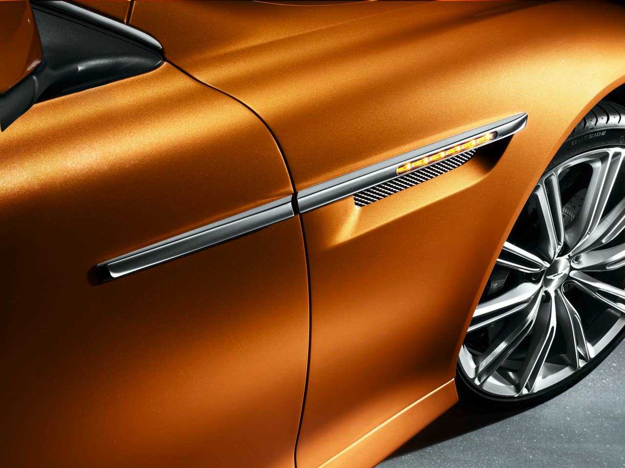 2012 Aston Martin Virage Coupe quarter panel