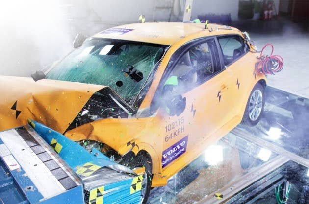 Volvo C30 Electric Crash