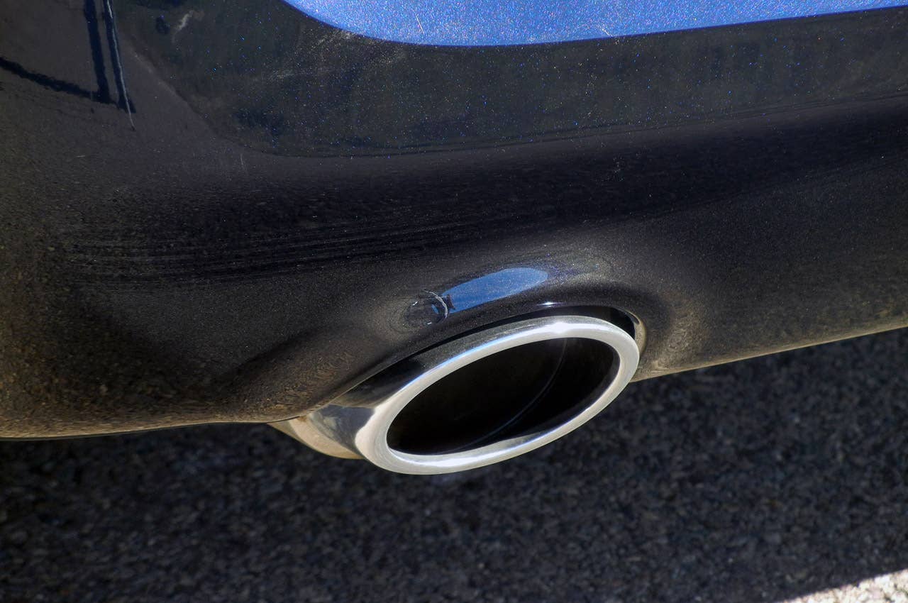 2011 Chrysler 300 exhaust system
