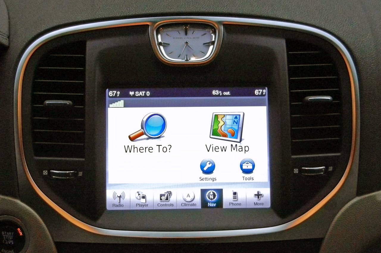 2011 Chrysler 300 navigation system