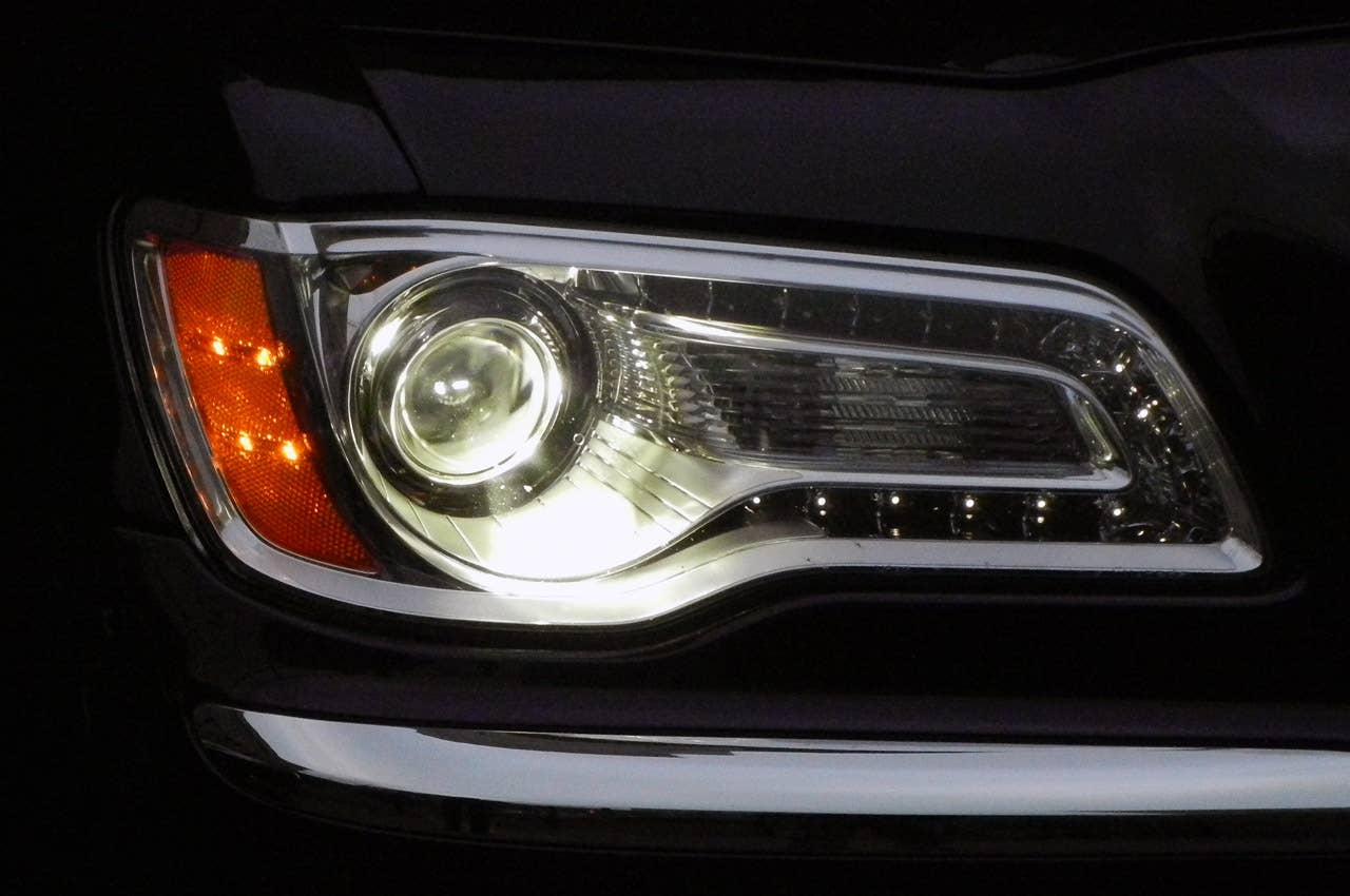 2011 Chrysler 300 headlight