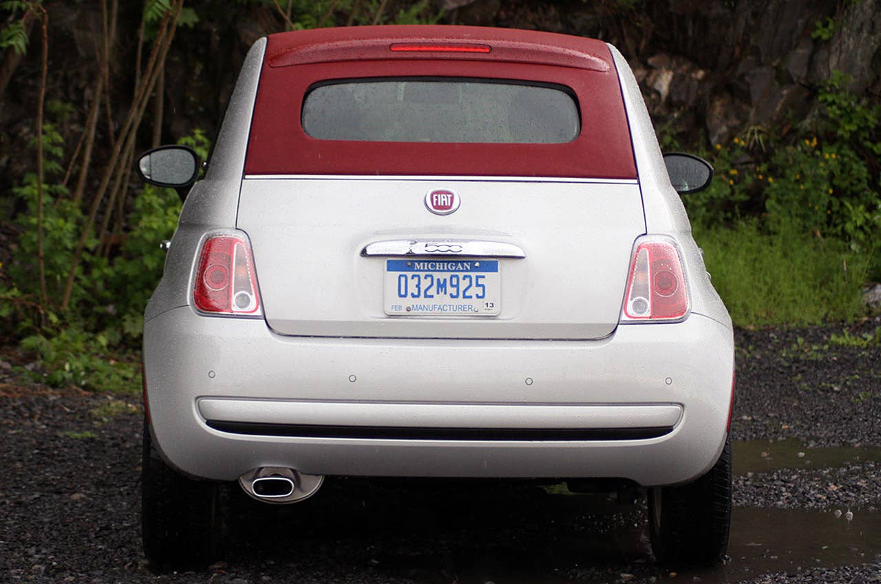 2012 Fiat 500C rear view