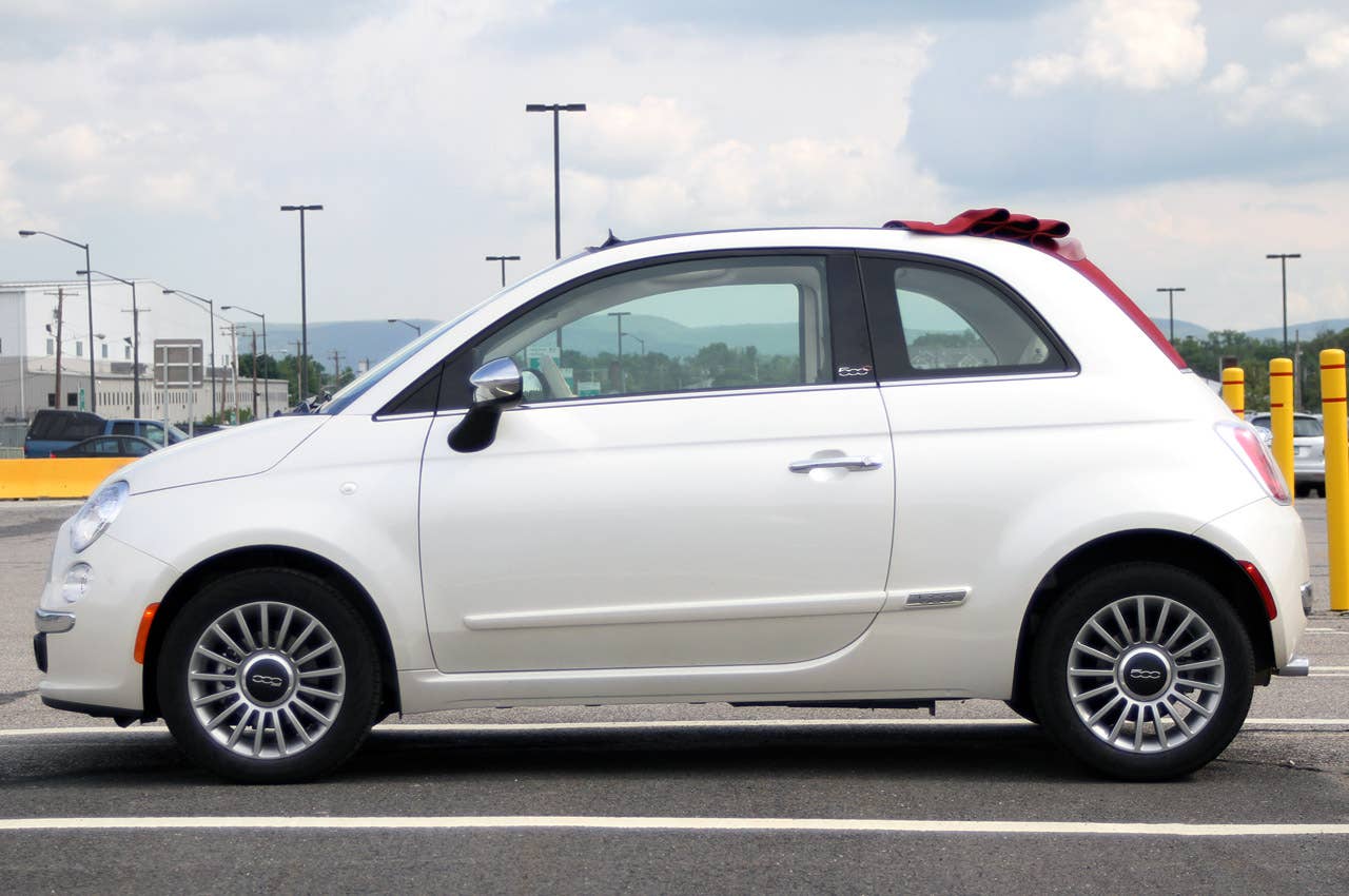 2012 Fiat 500C side view