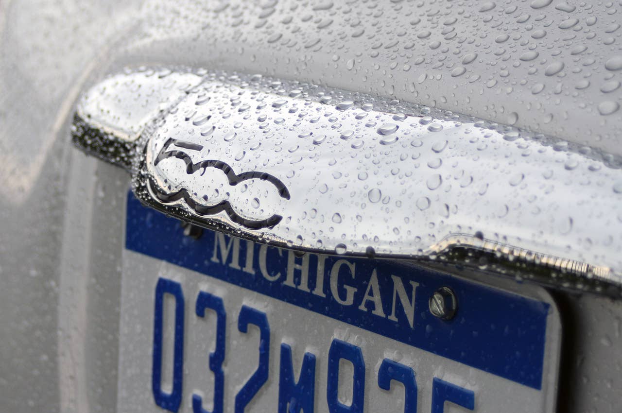 2012 Fiat 500C chrome trim