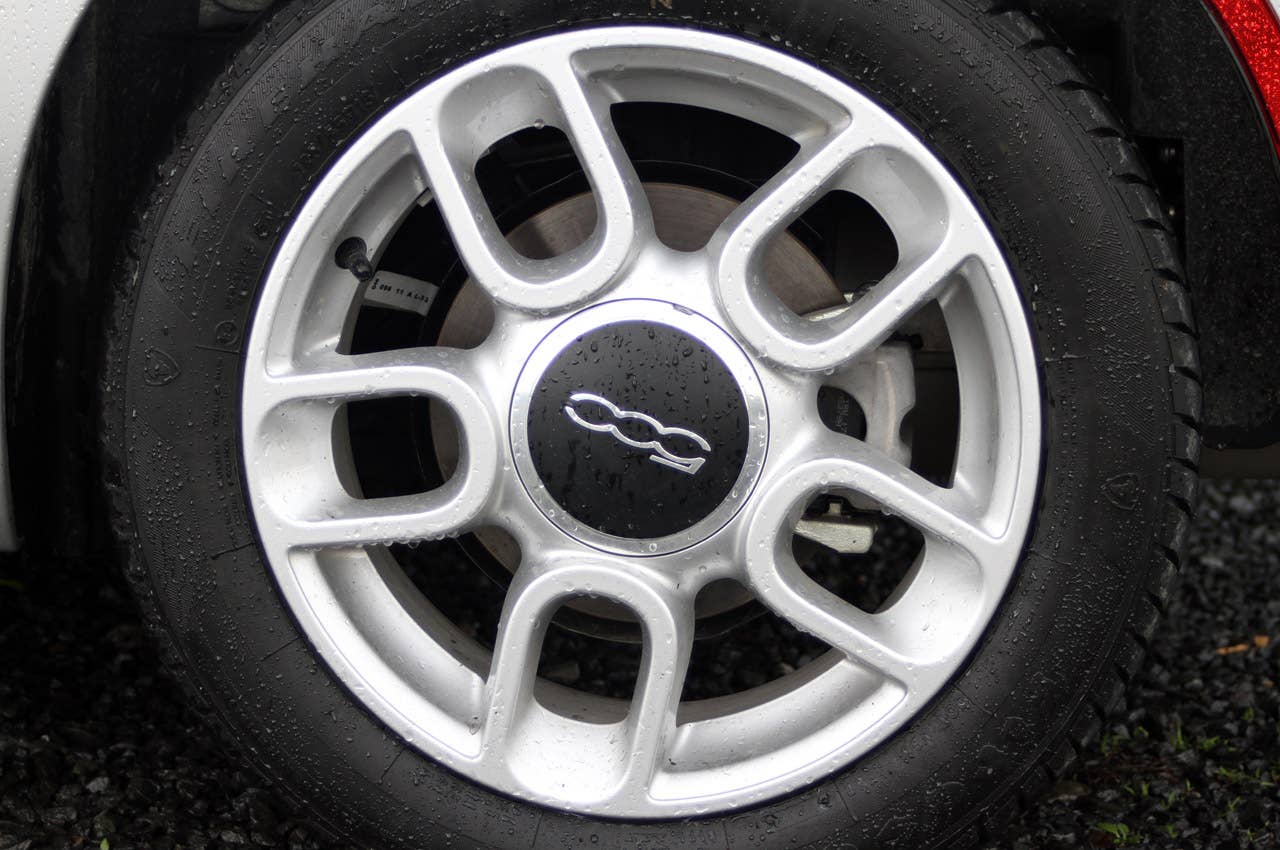 2012 Fiat 500C wheel