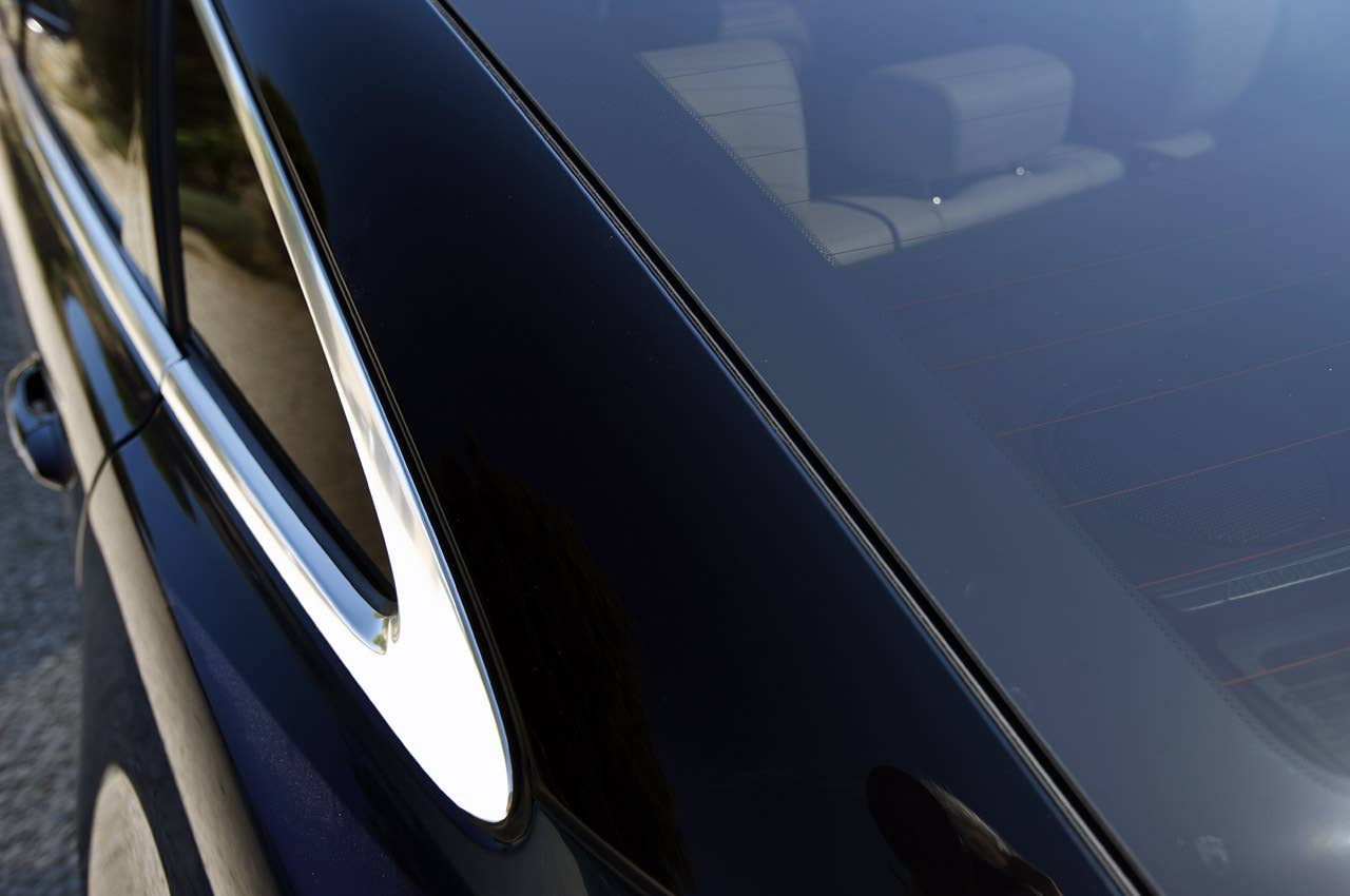 2013 Jaguar XJ V6 window trim