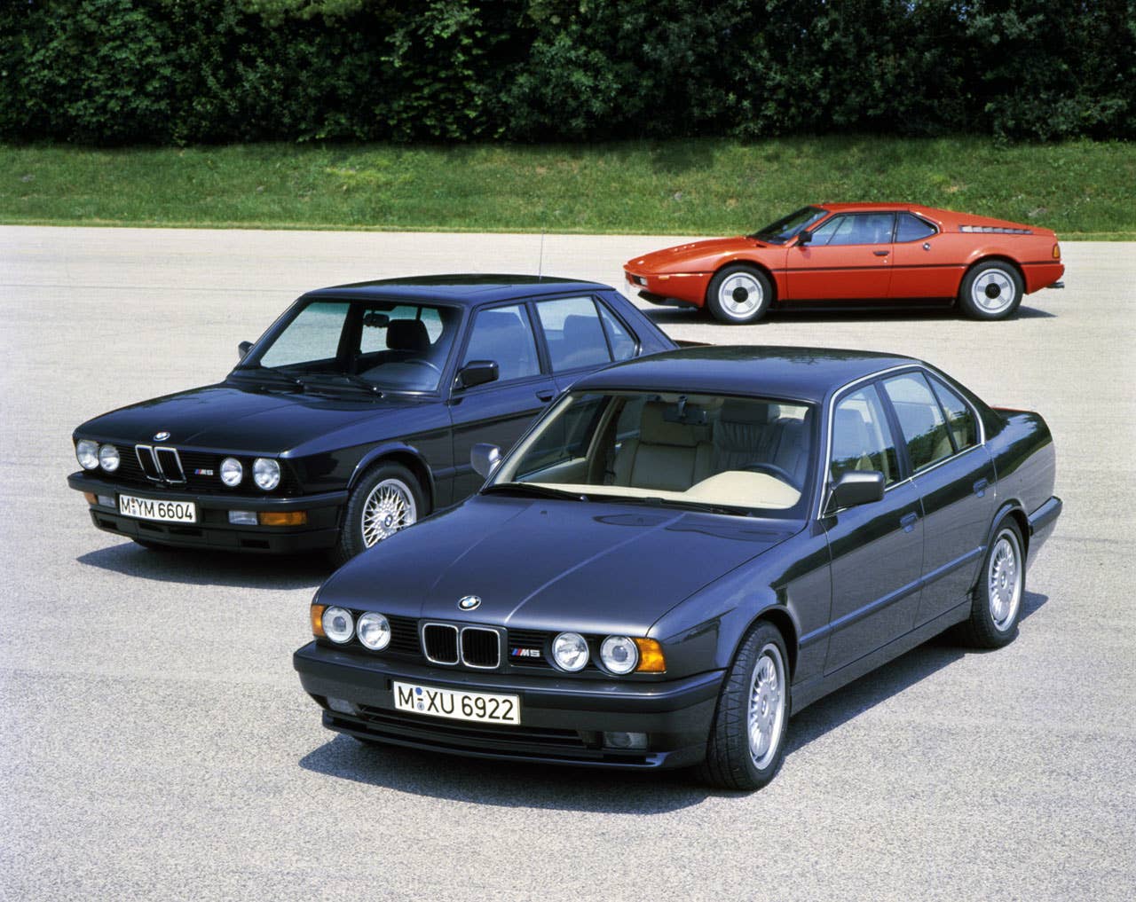 BMW M5saloon (E 34), BMW M5 (E 28) and BMW M1 in the background