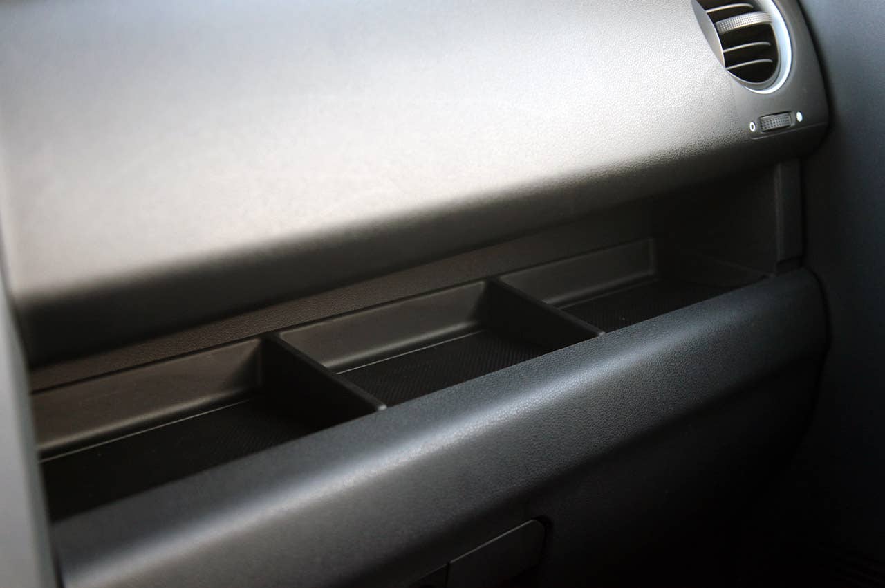 2011 Honda Pilot 4WD Touring dash storage bins