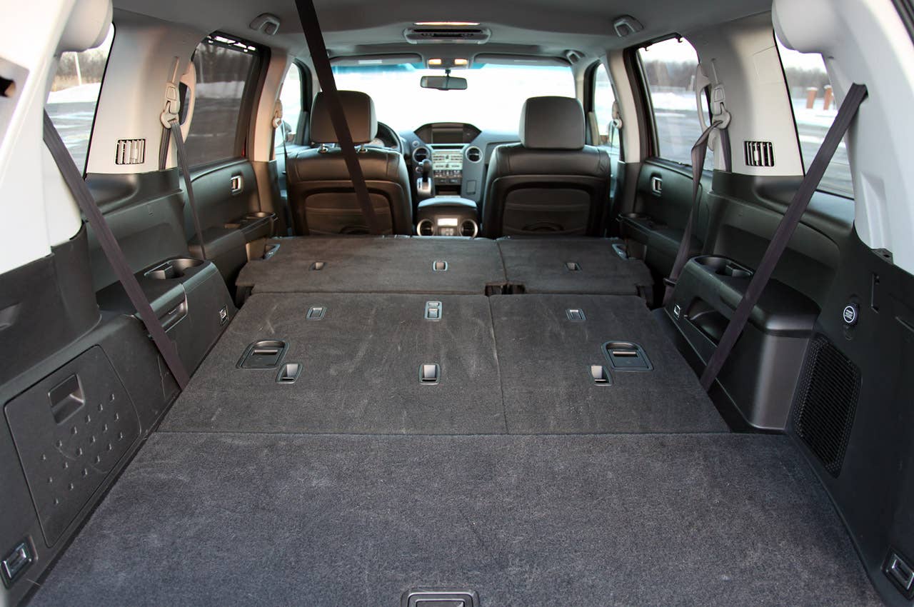 2011 Honda Pilot 4WD Touring rear cargo area