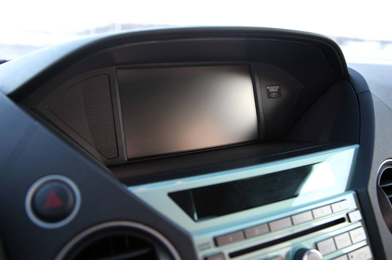 2011 Honda Pilot 4WD Touring multimedia system