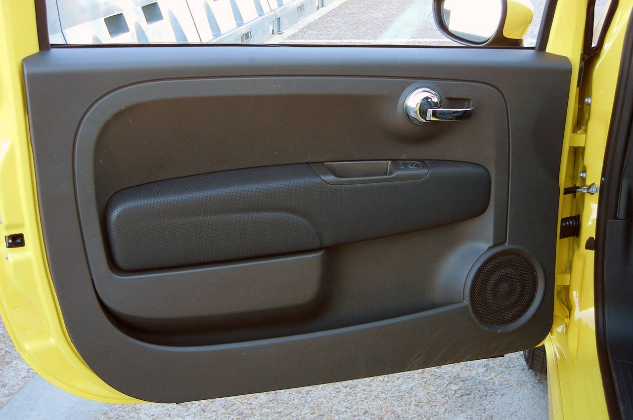 2012 Fiat 500 door panel