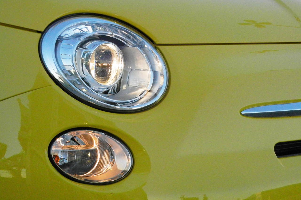 2012 Fiat 500 headlight