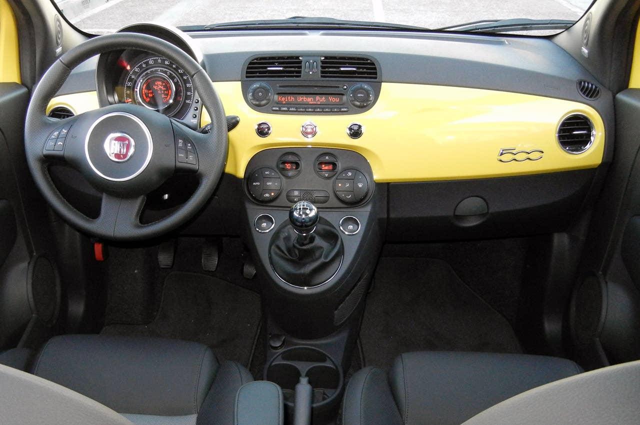 2012 Fiat 500 interior