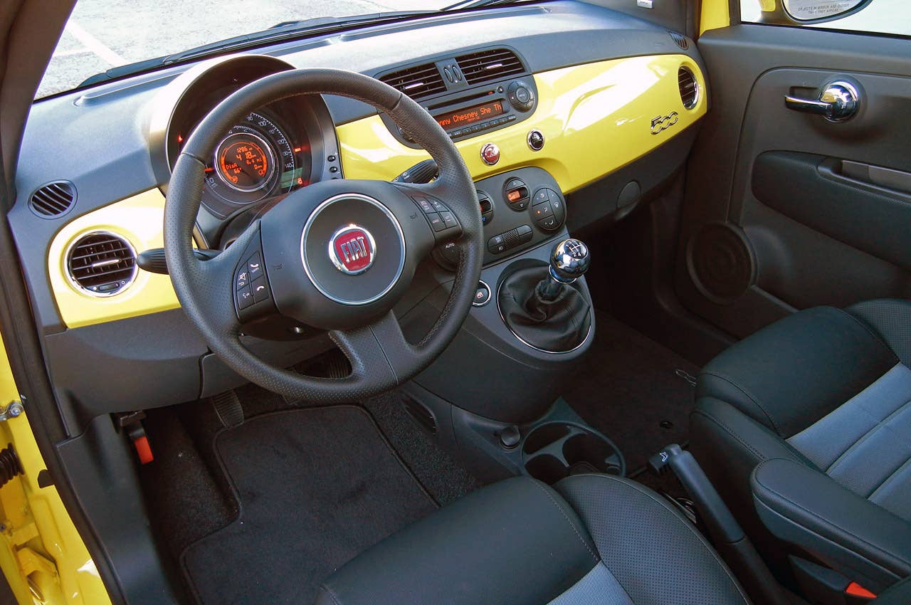 2012 Fiat 500 interior