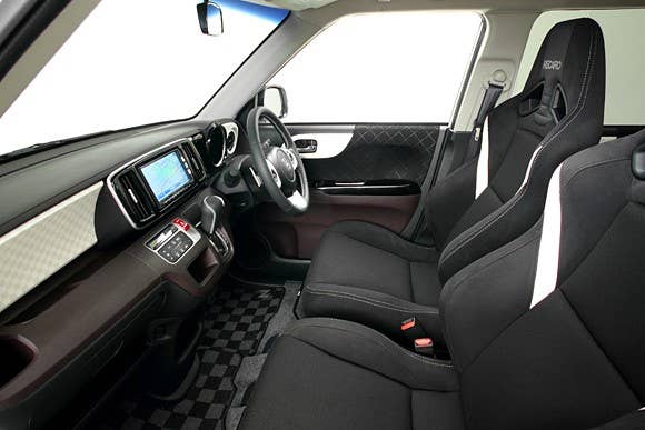 Honda N-One Modulo Style interior