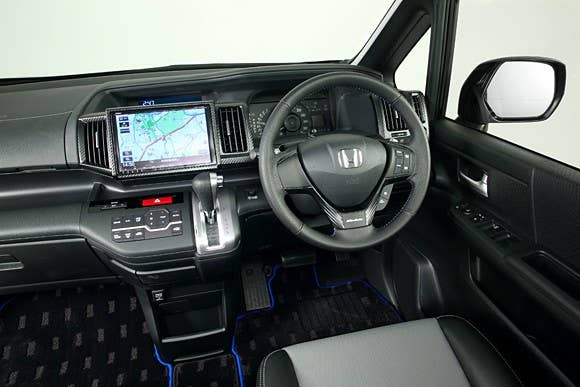 Honda STP WGN Modulo Style cockpit