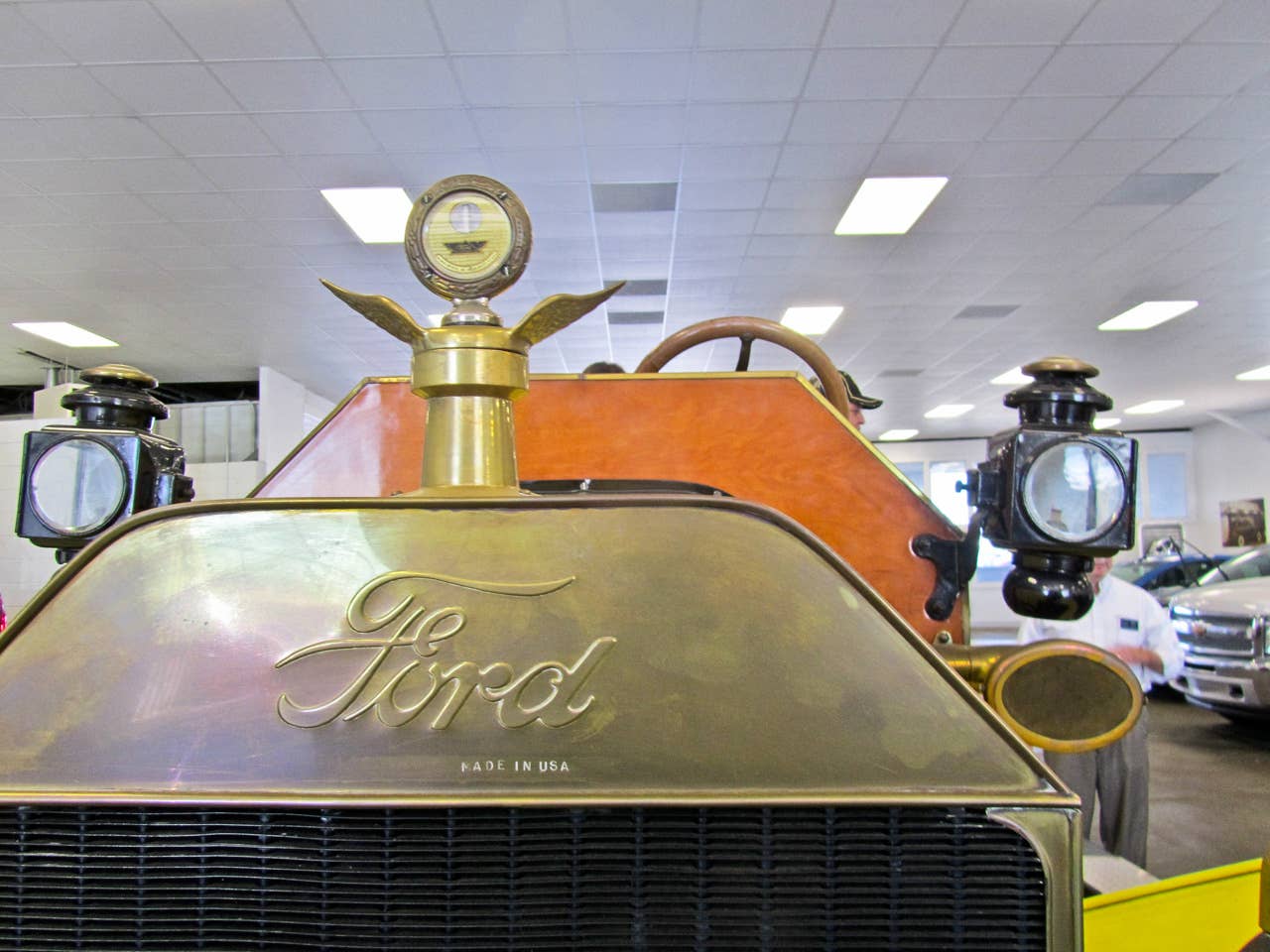 1914 Ford Model T emblem