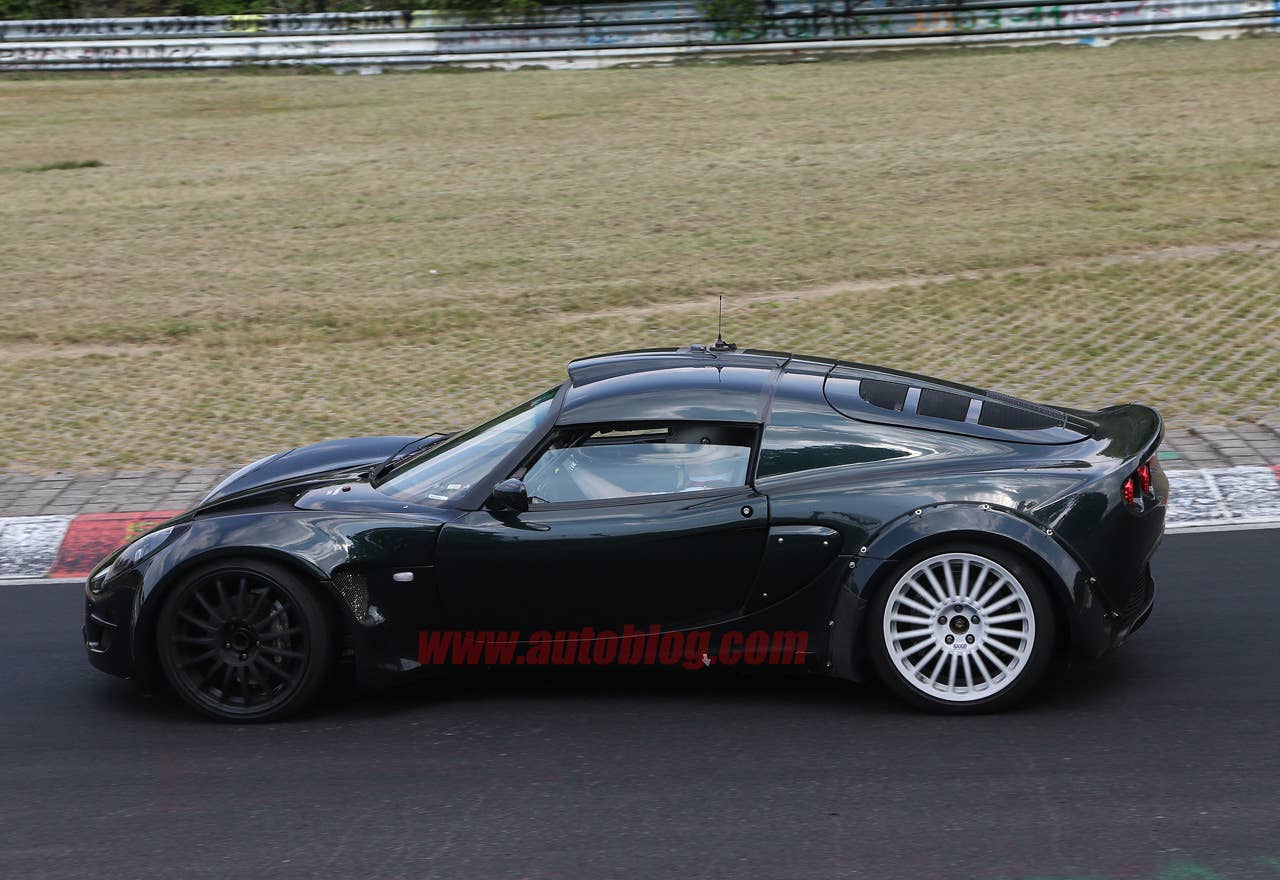 Renault Alpine test mule: Spy photos
