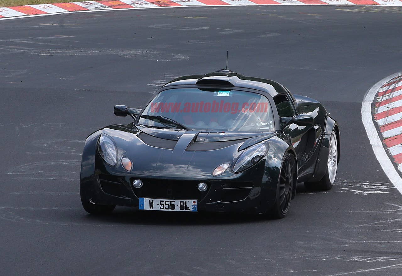 Renault Alpine test mule: Spy photos