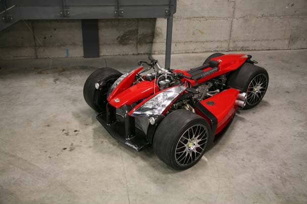Lazareth Wazuma V8F front 3/4