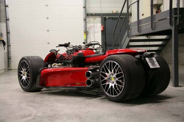 Lazareth Wazuma V8F rear 3/4