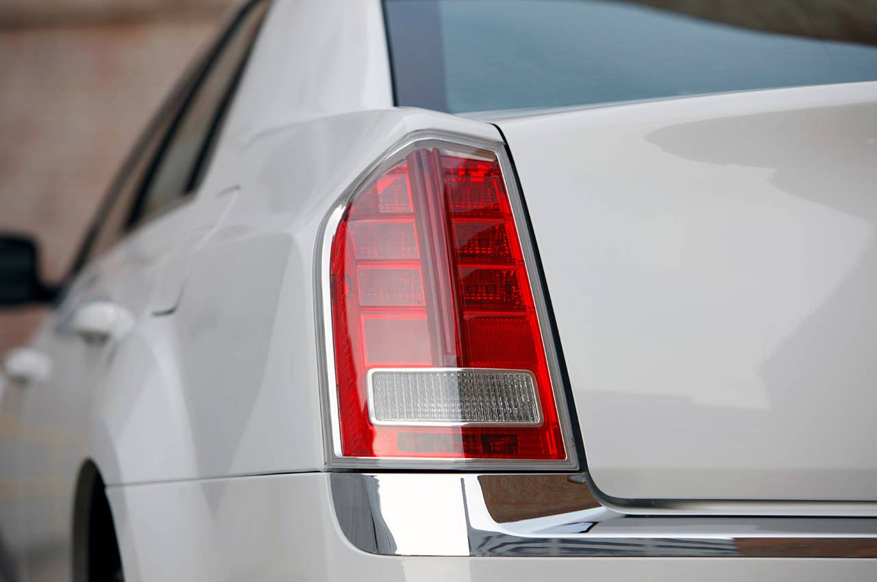 2011 Chrysler 300 taillight