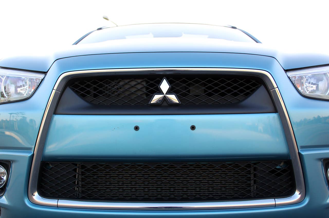 2011 Mitsubishi Outlander Sport SE AWC grille