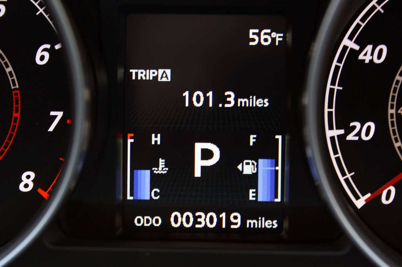 2011 Mitsubishi Outlander Sport SE AWC gauges