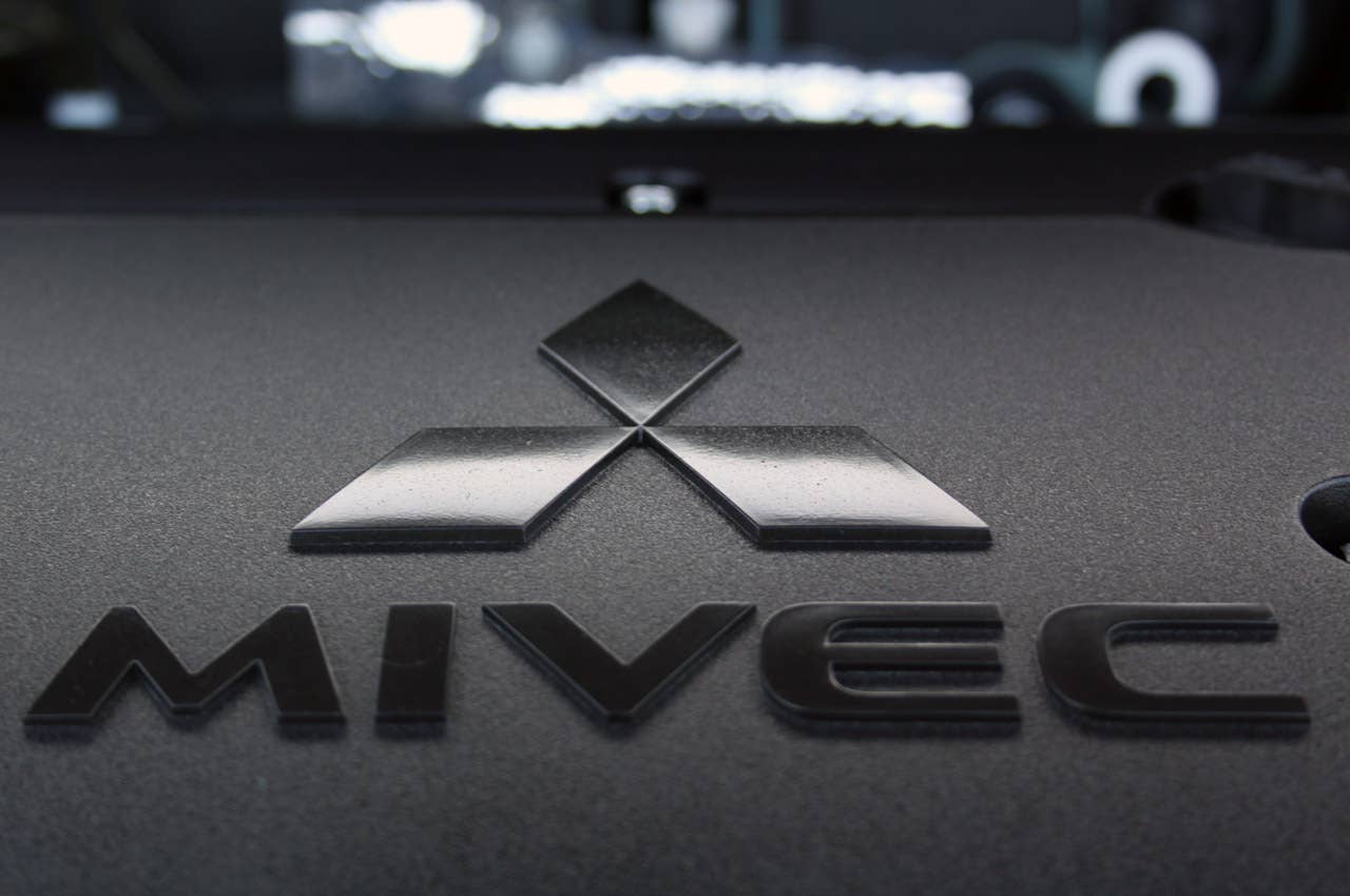 2011 Mitsubishi Outlander Sport SE AWC engine detail