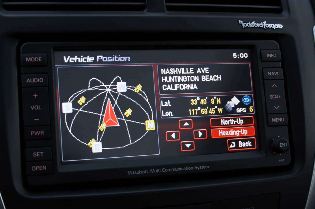 2011 Mitsubishi Outlander Sport SE AWC vehicle position