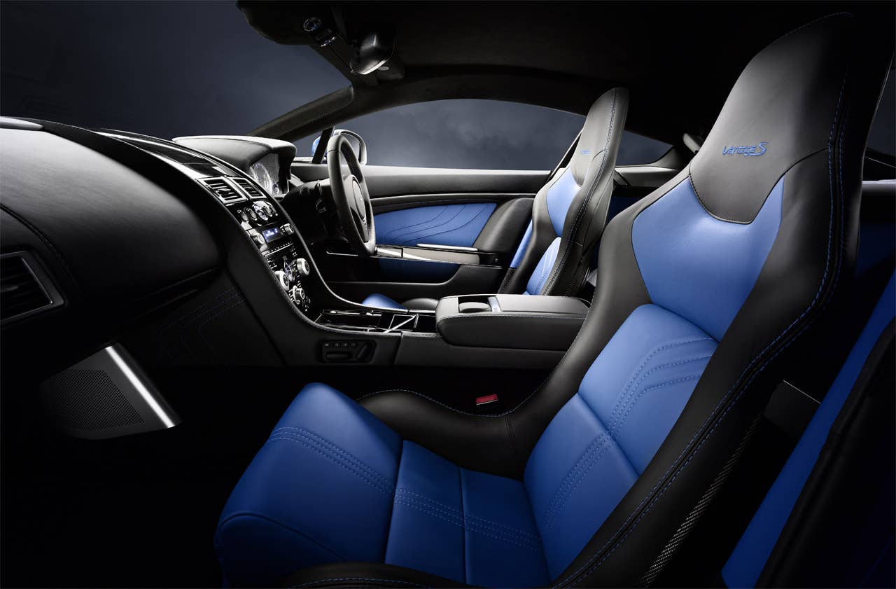 Aston Martin V8 Vantage S interior
