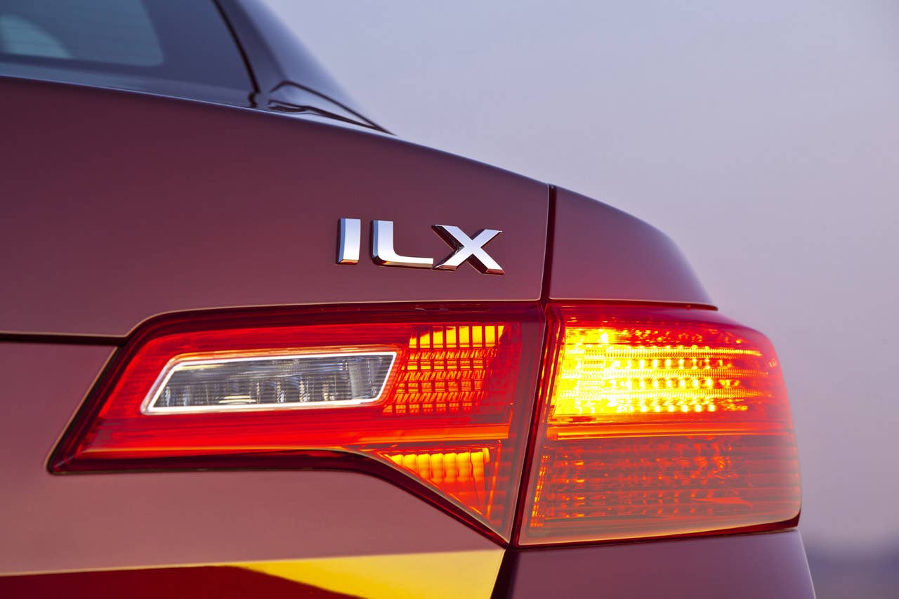2014 Acura ILX 2.0L.