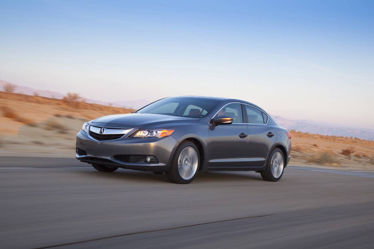 2014 Acura ILX 2.0L.