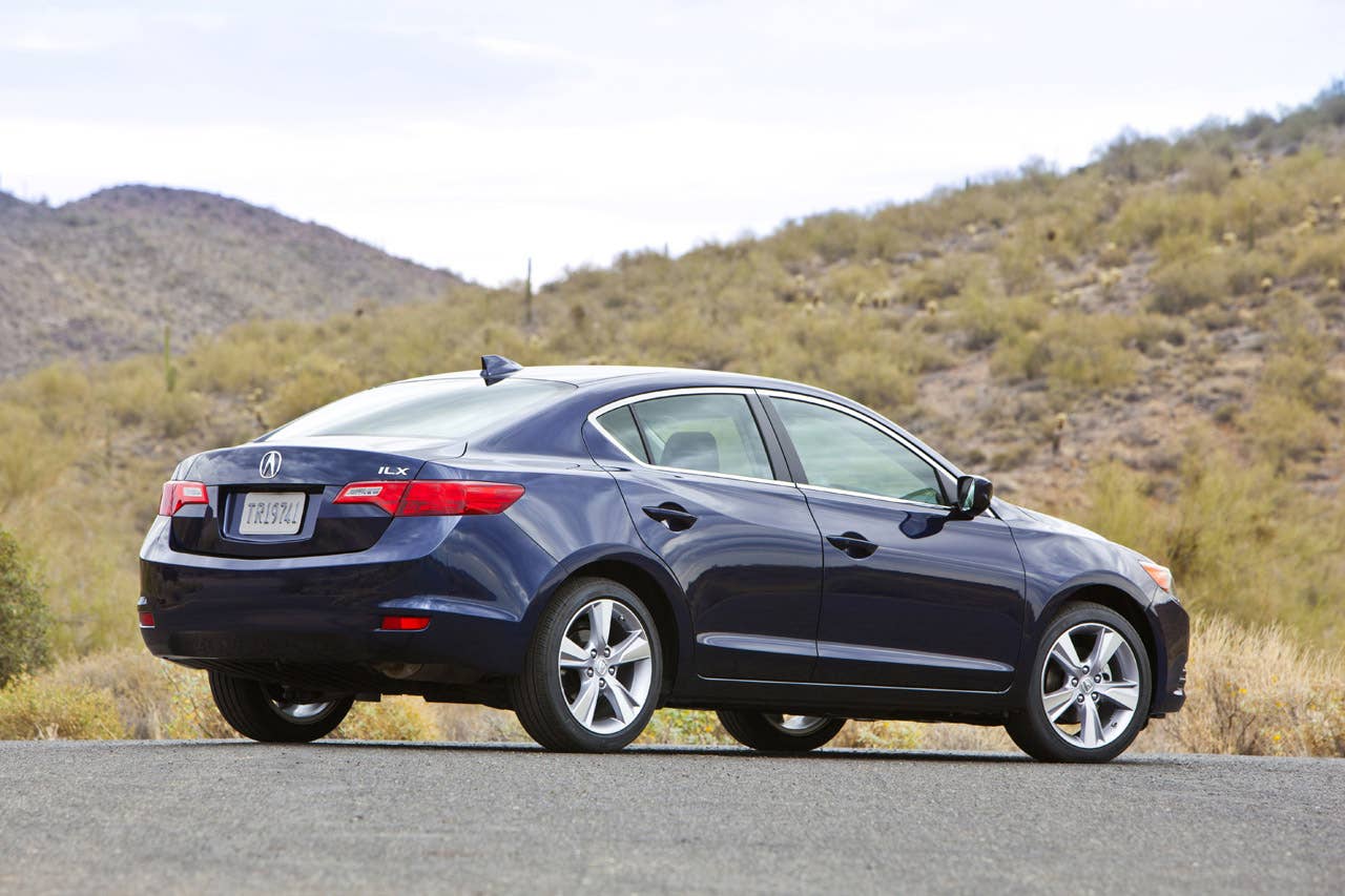 2014 Acura ILX 2.0L.