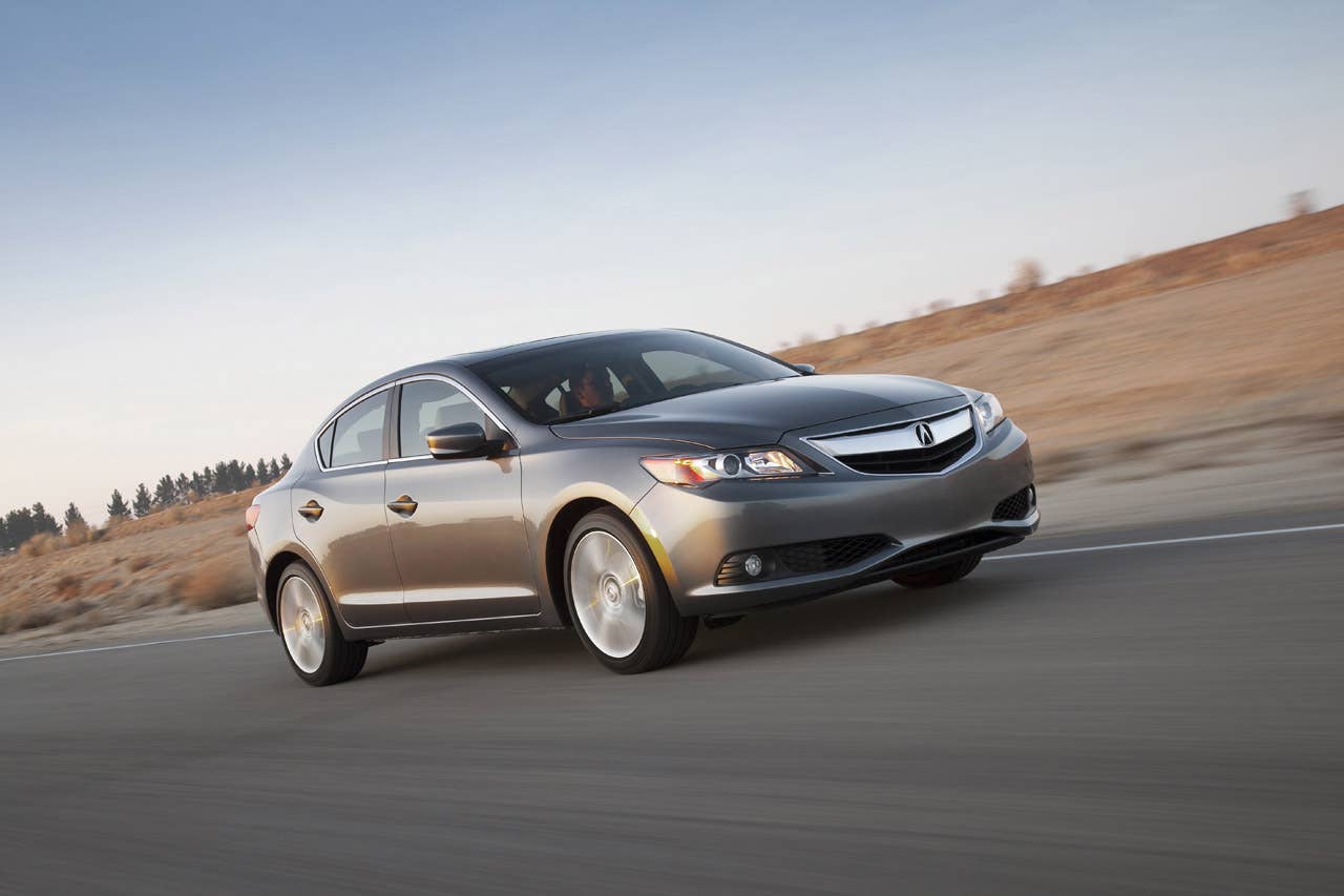 2014 Acura ILX 2.0L.