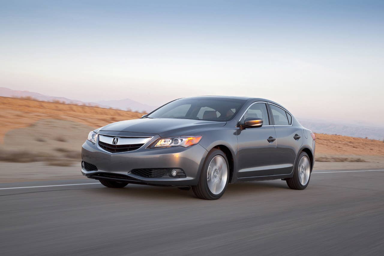 2014 Acura ILX 2.0L.
