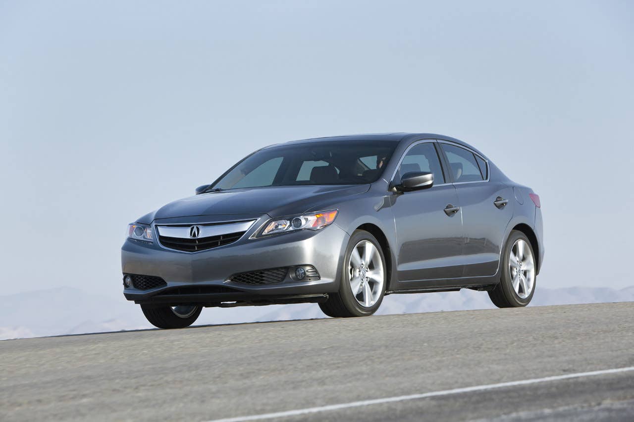 2014 Acura ILX 2.0L.