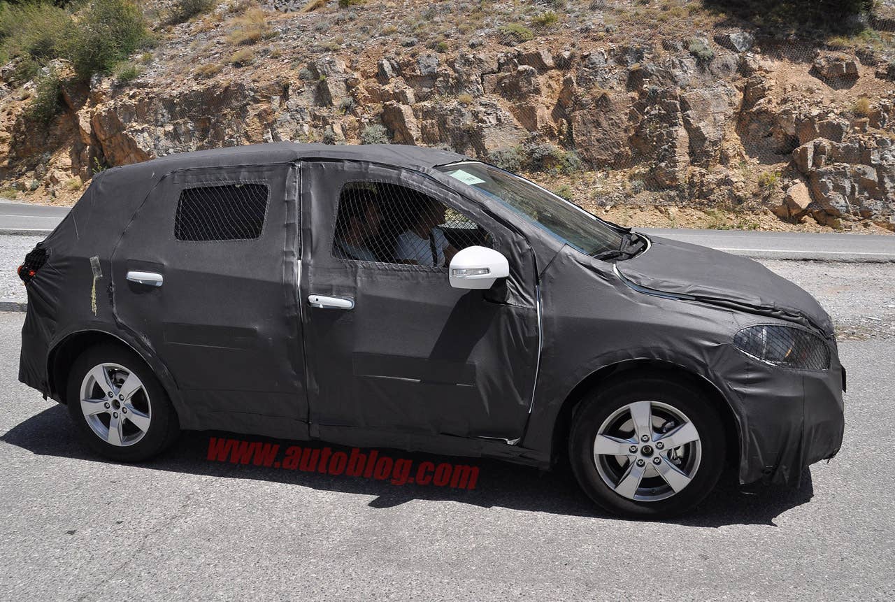 Suzuki SX4 Spy Shots side