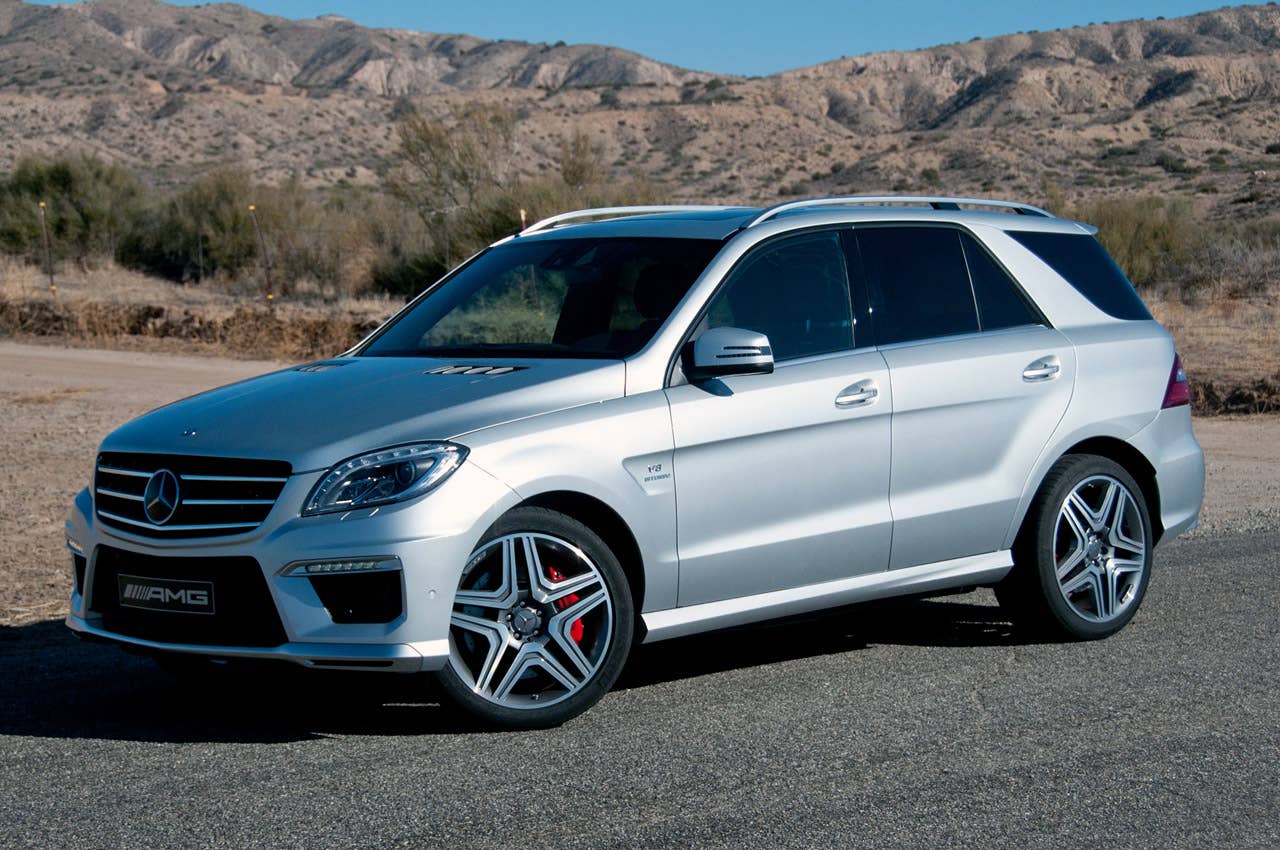 2012 Mercedes-Benz ML63 AMG front 3/4 view