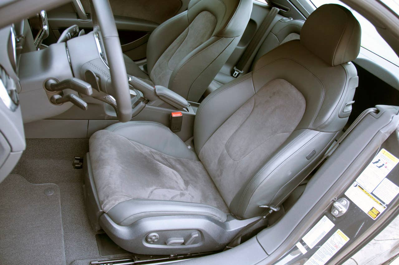 2011 Audi TT 2.0 Quattro Coupe front seats