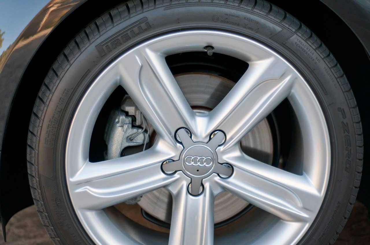 2011 Audi TT 2.0 Quattro Coupe wheel