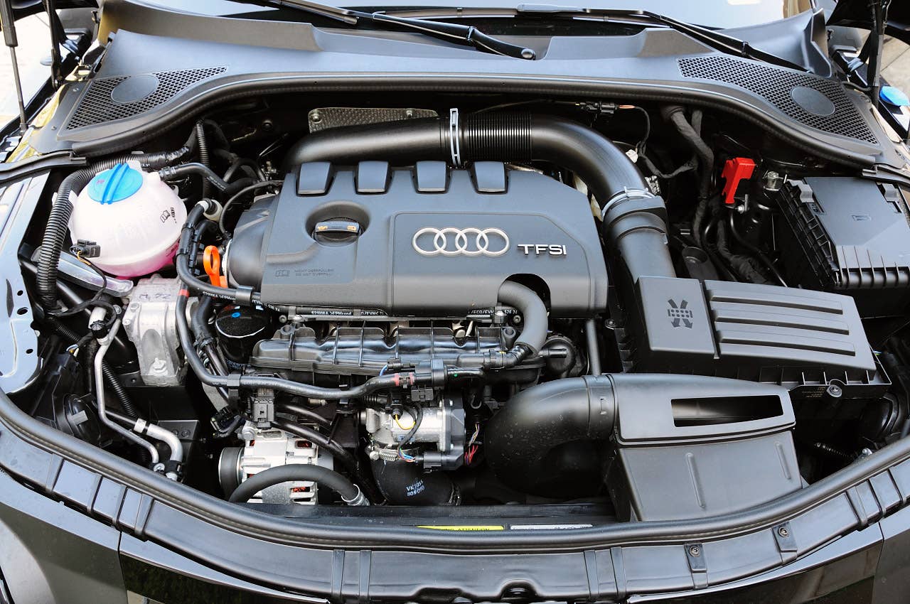 2011 Audi TT 2.0 Quattro Coupe engine