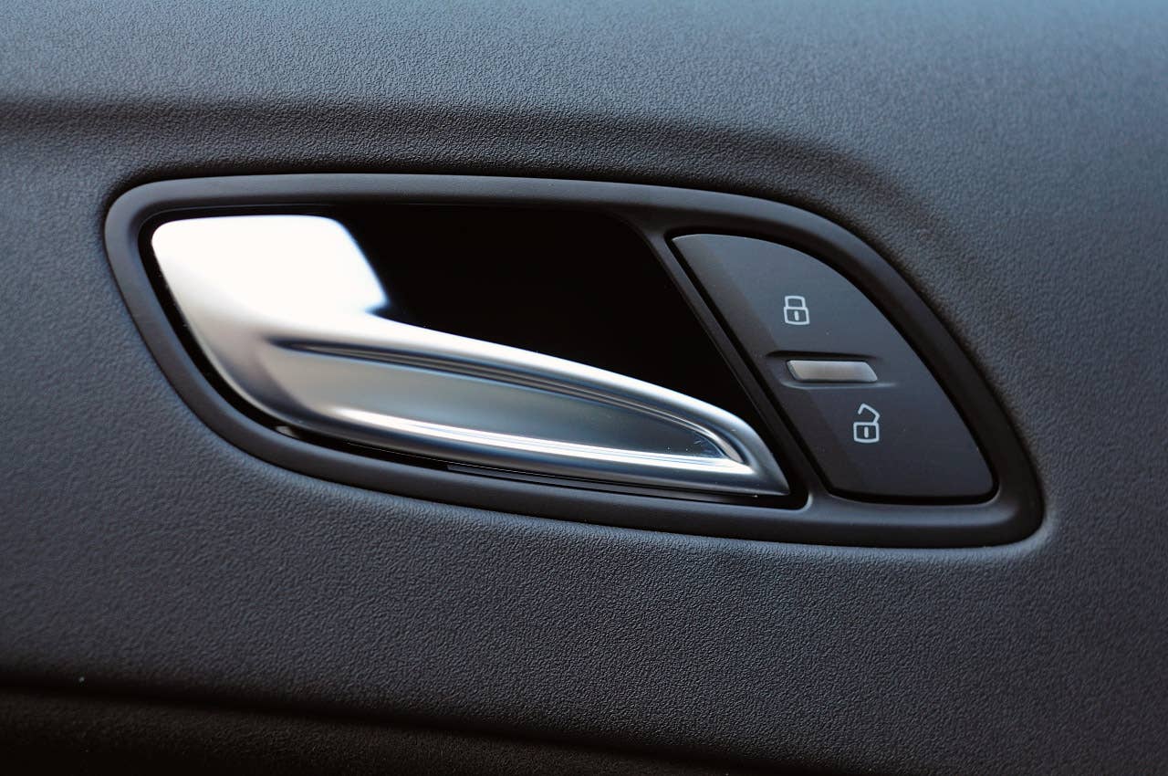 2011 Audi TT 2.0 Quattro Coupe door handle