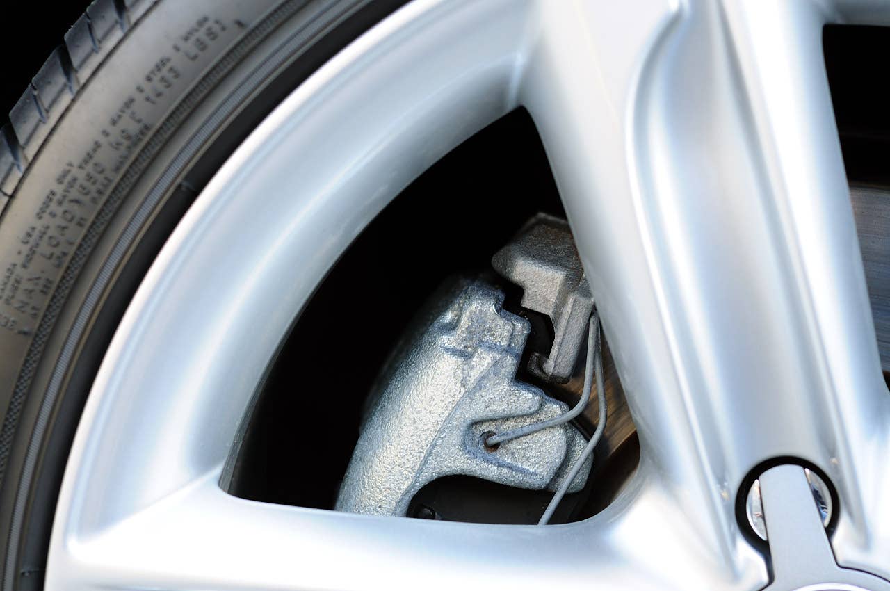 2011 Audi TT 2.0 Quattro Coupe brake caliper