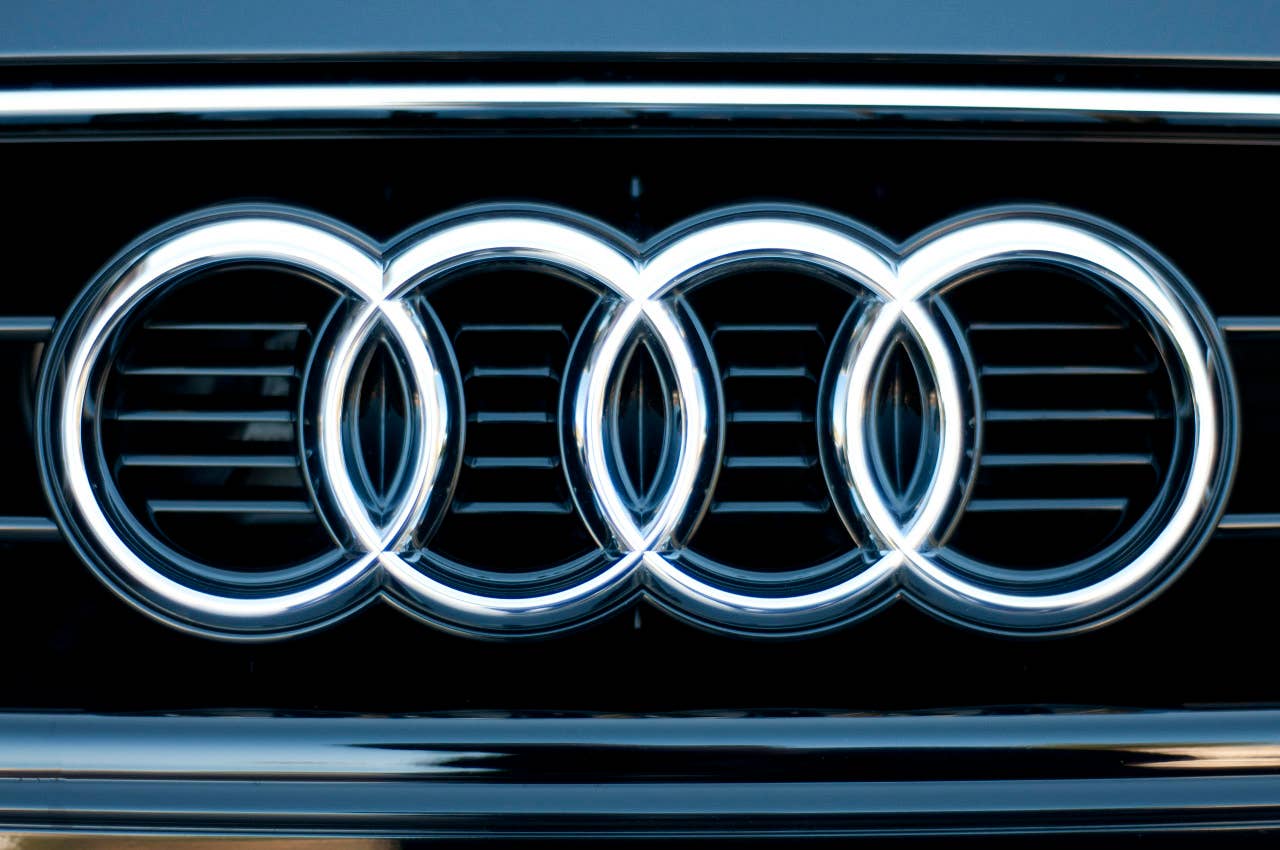 2011 Audi TT 2.0 Quattro Coupe grille