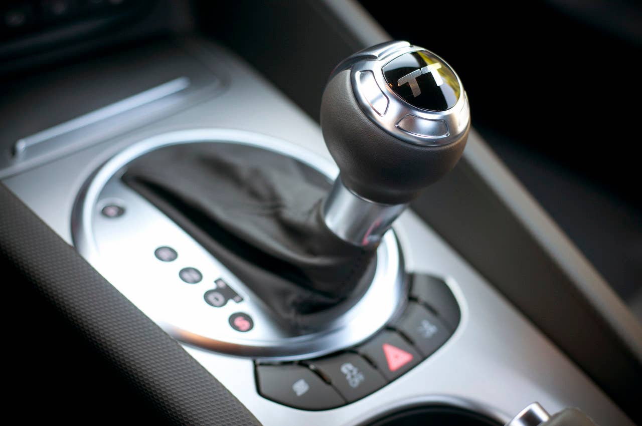 2011 Audi TT 2.0 Quattro Coupe shifter