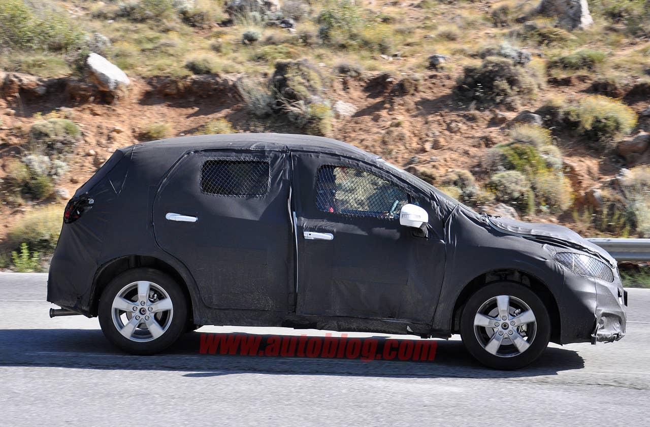 Suzuki SX4 Spy Shots side